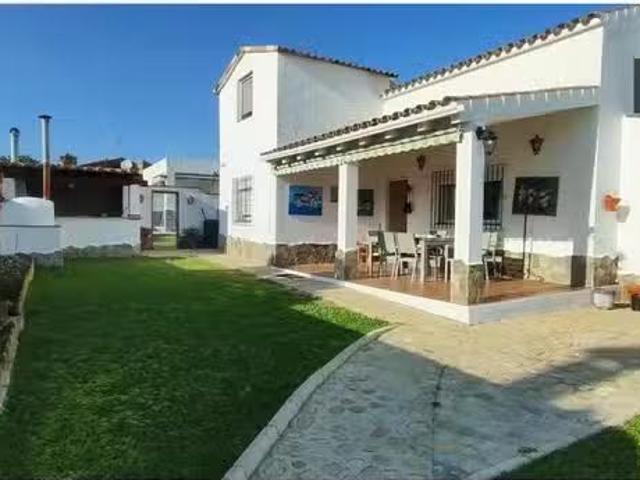 ¡En alquiler! Piso de 3 habitaciones en alquiler en Barbate