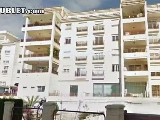 Encantador Piso de 3 habitaciones en Passeig de les Estreles.