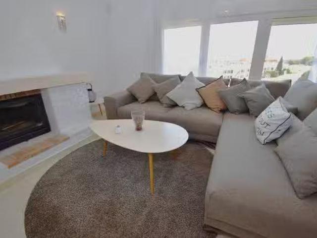¡Oferta! Piso de 5 habitaciones en Fuengirola