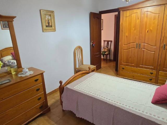 Acogedor Piso Exterior en Los Ángeles, Alicante €155,000