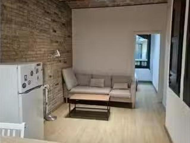 ¡Renta! Piso en alquiler de 2 habitaciones en La Nova Esquerra.