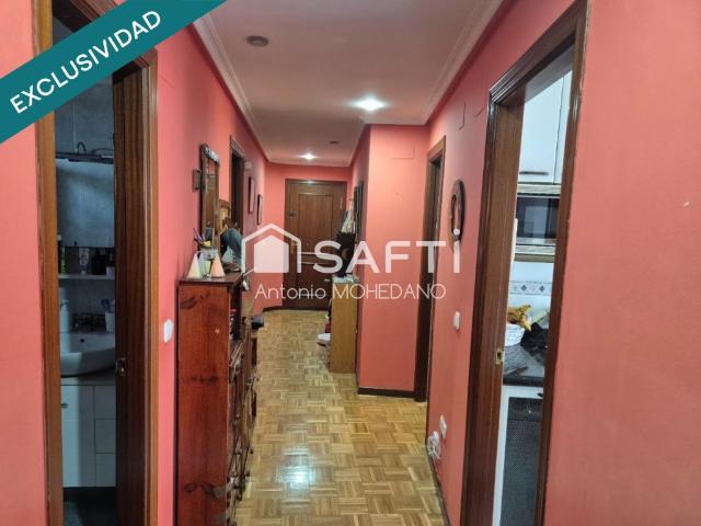 ACOGEDOR PISO EN TROBAJO DEL CAMINO, PARA ENTRAR A VIVIR, CERCANO A TODOS LOS SERVICIOS Y A LEÓN