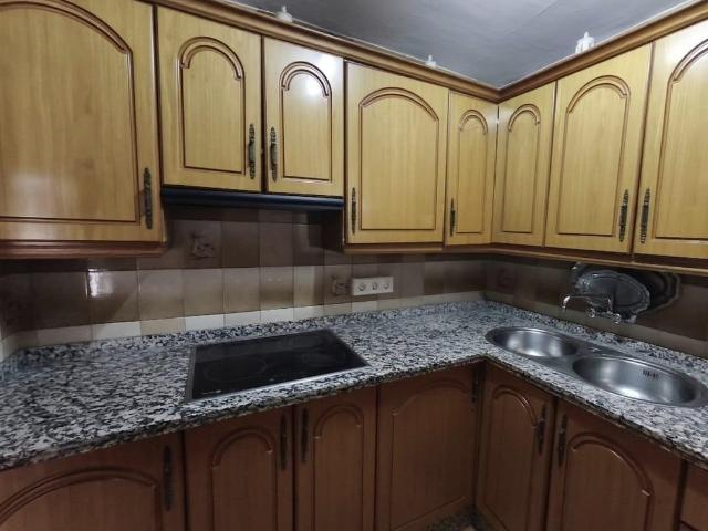 ACOGEDOR PISO EN VENTA EN EL CARPIO, IDEAL PARA INVERSIÓN!
