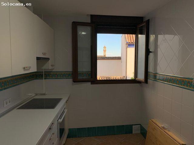 ACOGEDOR PISO JUNTO A OLLERIAS