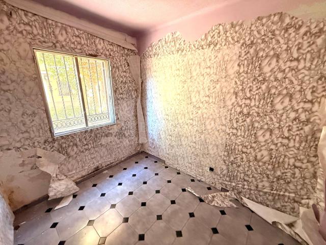 ACOGEDOR PISO PARA REFORMAR DE 3 HABITACIONES EN ABRANTES