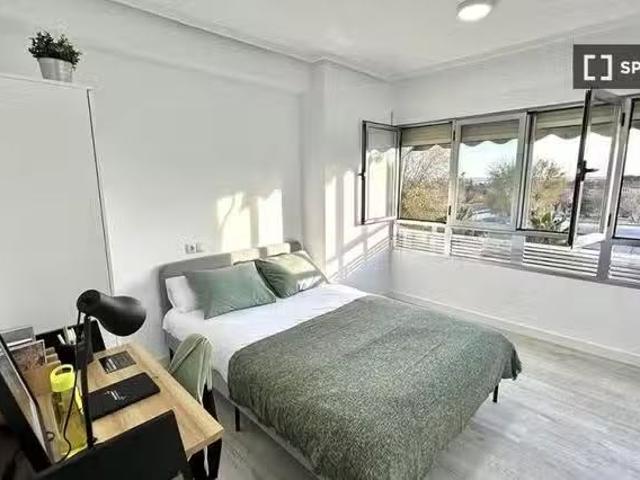Bonito Se alquila habitación en coliving de 10 habitaciones en.