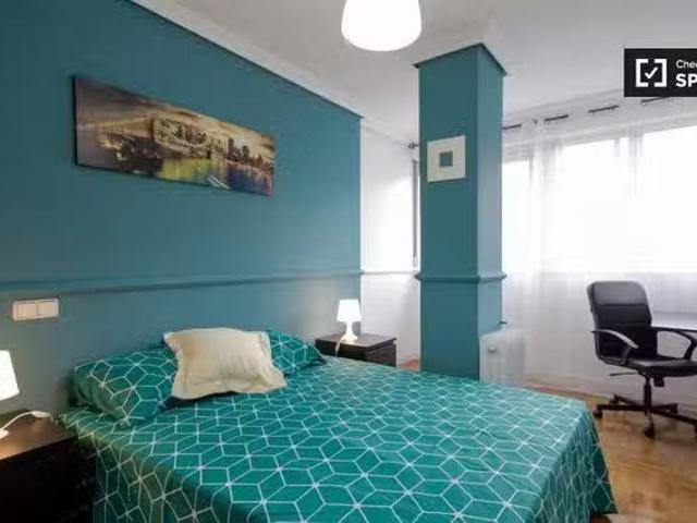 Bonito Se alquila habitación en Alcalá de Henares, Madrid