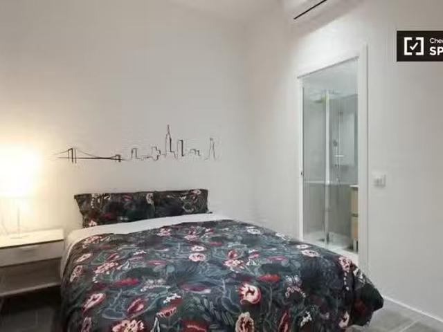 Nuevo Se alquila habitación en piso de 4 dormitorios en El Bor.