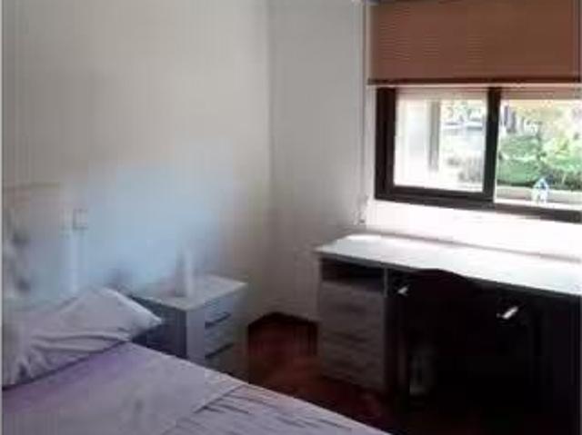 ¡Recién llegado! Se alquila habitación en piso de 4 habitacion.