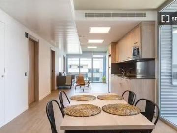 Bonito Se alquila habitación en residencia de estudiantes en S.