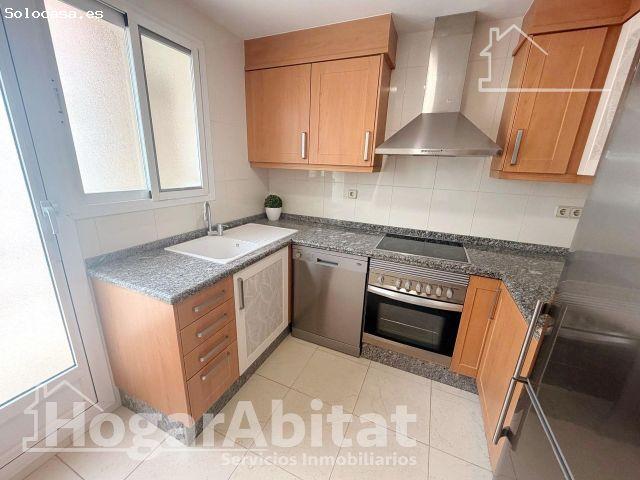 ACOGEDOR, SOFISTICADO Y EXTERIOR CON BALCÓN, CERCA DEL CENTRO