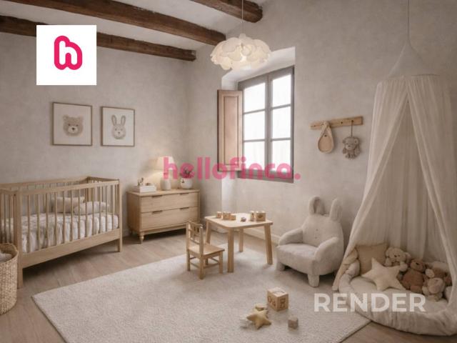 Acogedora casa a reformar con encanto en el centro de Torrelles de Foix