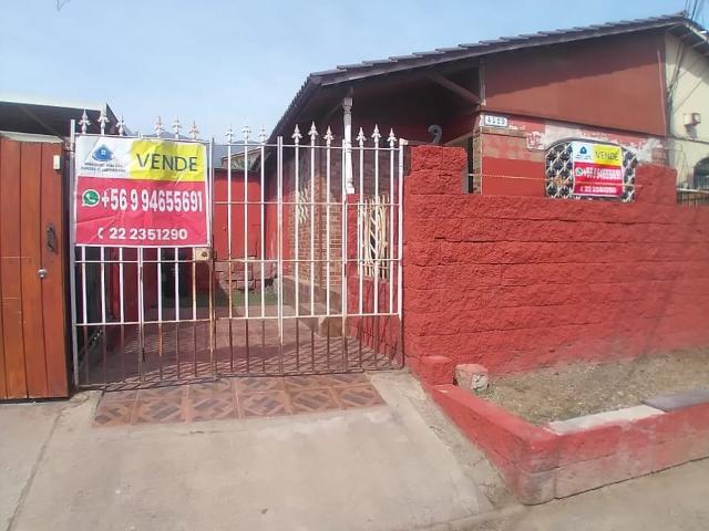 ACOGEDORA CASA EN VENTA 3D 1B PSJE. REINILLA, PUENTE ALTO