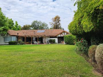Acogedora Casa en parcela Colina