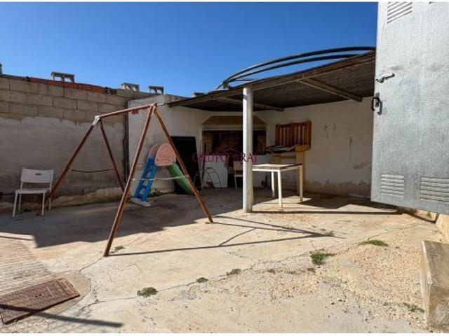 ACOGEDORA CASA EN REBOLLEDO, luminosa y amplia, ideal para vivir con comodidad