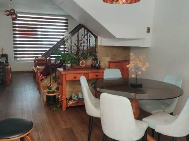 ACOGEDORA CASA SECTOR NORTE