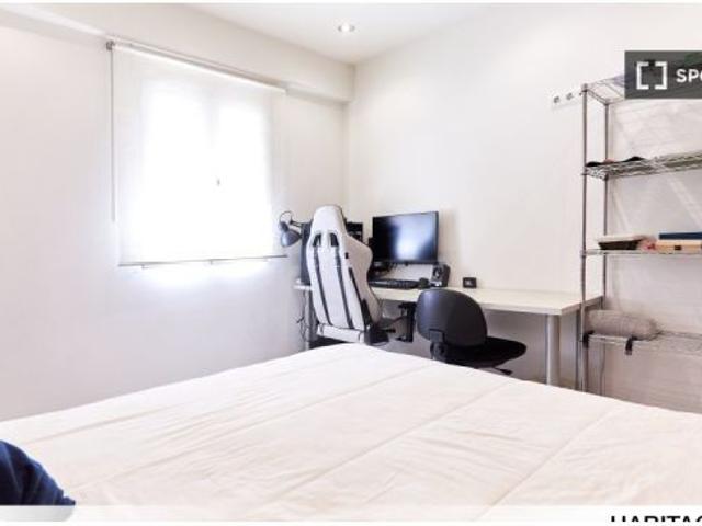 Acogedora habitación en alquiler en Triana, Sevilla