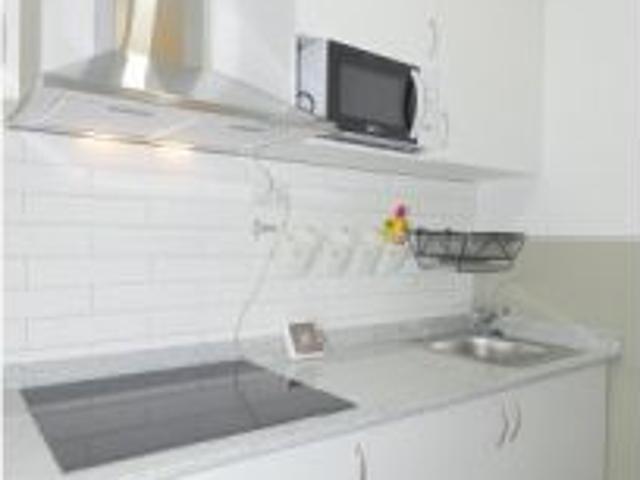 Acogedora habitación en alquiler en apartamento de 4 dormitorios en El Raval