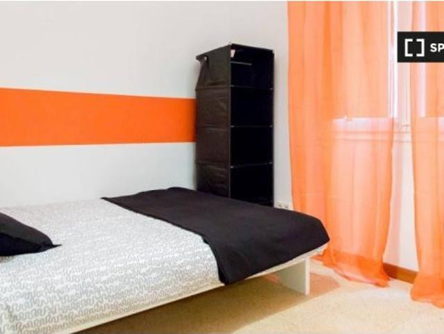 Acogedora habitación en alquiler en Eixample Solo chicas
