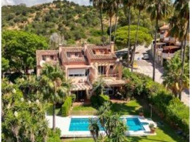 Acogedora vivienda adosada en Calahonda Ideal como inversión o hogar familiar
