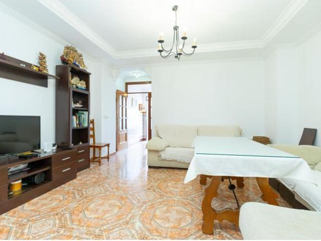 Acogedora vivienda lista para entrar a vivir en Isla Mayor