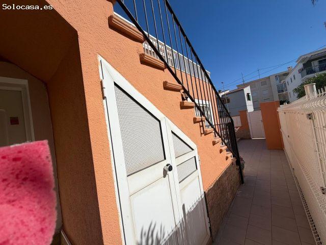 Acogedora Vivienda Unifamiliar Pareada a pocos metros de la Playa en Oliva