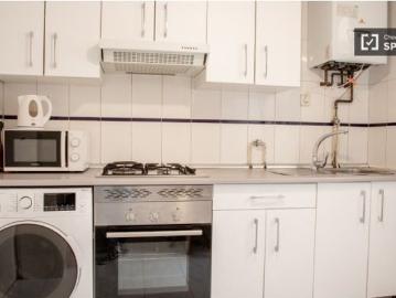 Acogedora y amplia habitación espaciosa