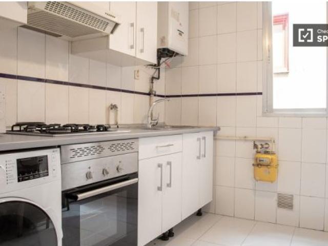 Acogedora y amplia habitación espaciosa
