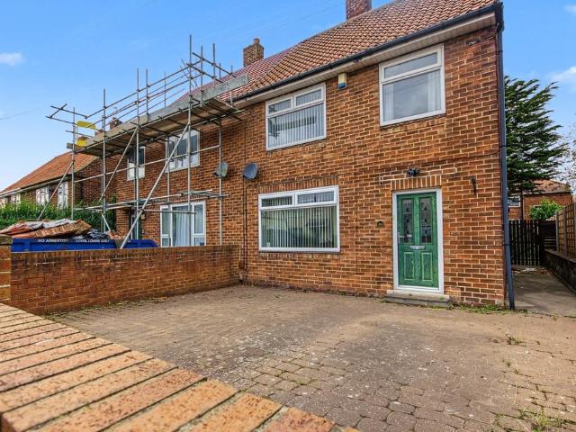 Acomb Gardens, Newcastle upon Tyne. 3 bed terraced house to rent £1,200 pcm £277 pw