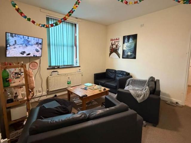 Acomb Street, Manchester 6 bed terraced house to rent £3,120 pcm £720 pw
