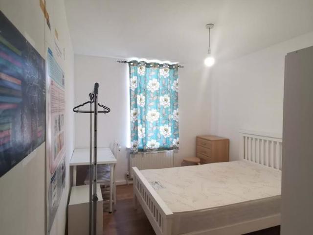 Acomb Street, Manchester M15 1 bed in a house share to rent £700 pcm £162 pw