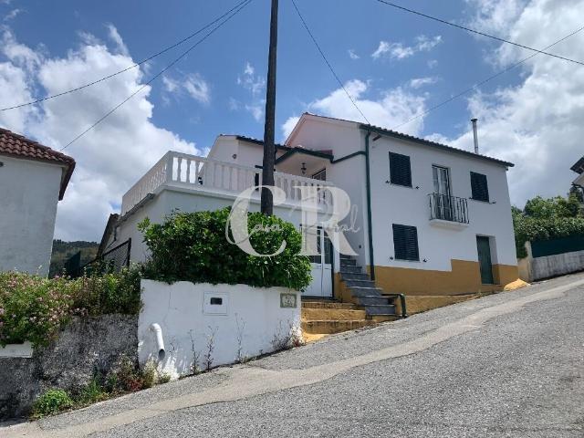 Aconchegante Casa de Campo T2 nas Colinas de Góis com Vistas Deslumbrantes
