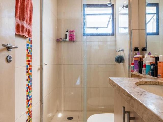 Confortável apartamento para venda em Barra Funda com 3 quartos, sendo 1 suíte, 93m²