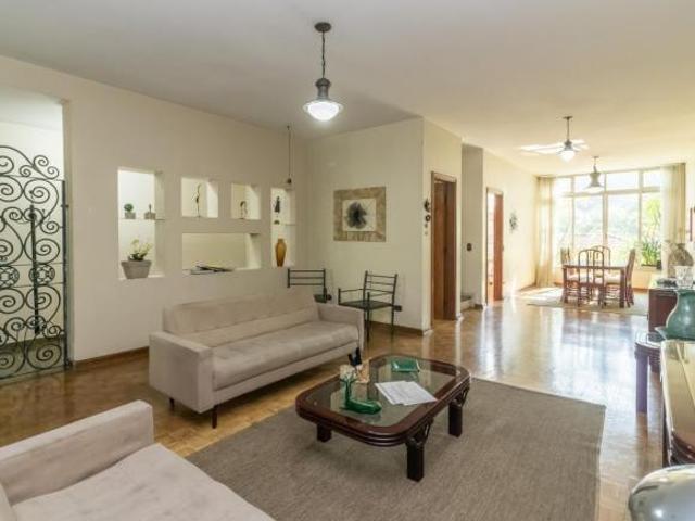 Atraente sobrado para venda em Vila Madalena com 3 quartos, sendo 1 suíte, 293m²
