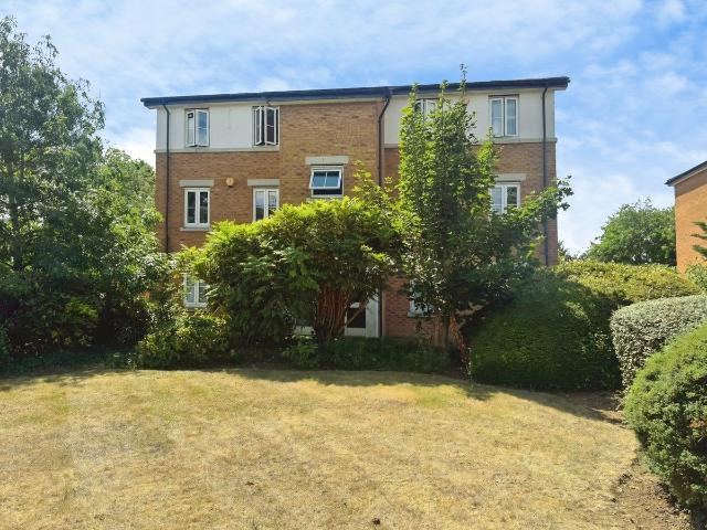 Acorn Way, Bedford MK42, 2 bed flat to rent, £1,150 pcm | PrimeLocation