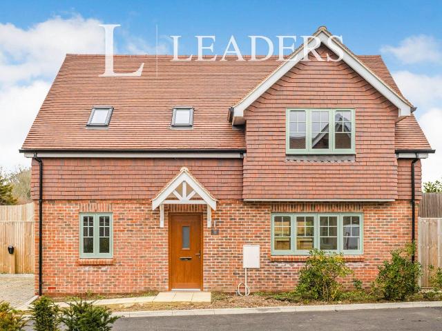 Acorn Gardens, Bell Lane, Splaynes Green TN22, 4 bed detached house to rent, £2,800 pcm | PrimeLocation