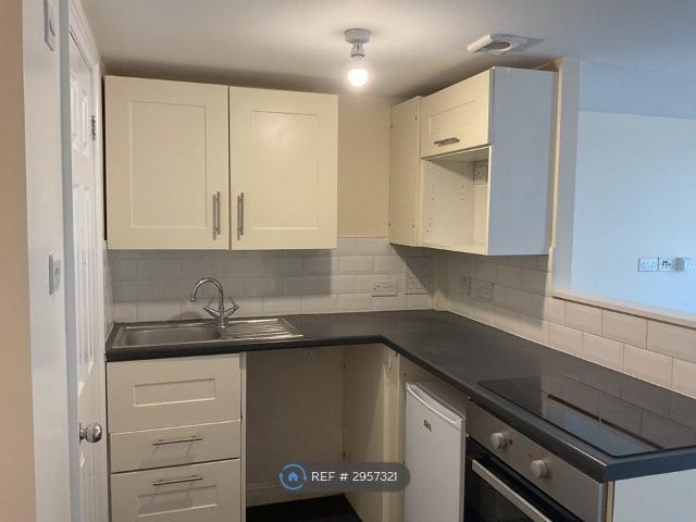 Acorn Lodge, St Albans AL2, Studio to rent, £920 pcm | PrimeLocation