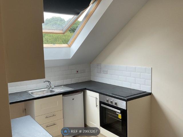 Acorn Lodge, St Albans AL2, 1 bed flat to rent, £970 pcm | PrimeLocation