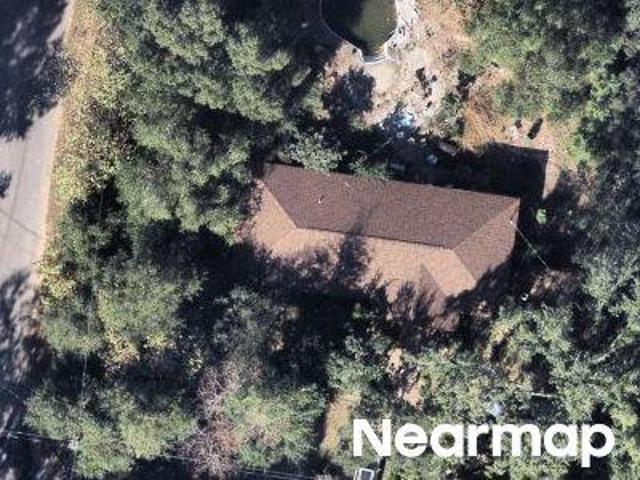 Acorn Ln