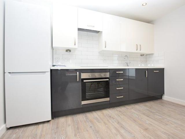 Acorn Street, Sheffield S3, 2 bed flat to rent, £1,000 pcm | PrimeLocation
