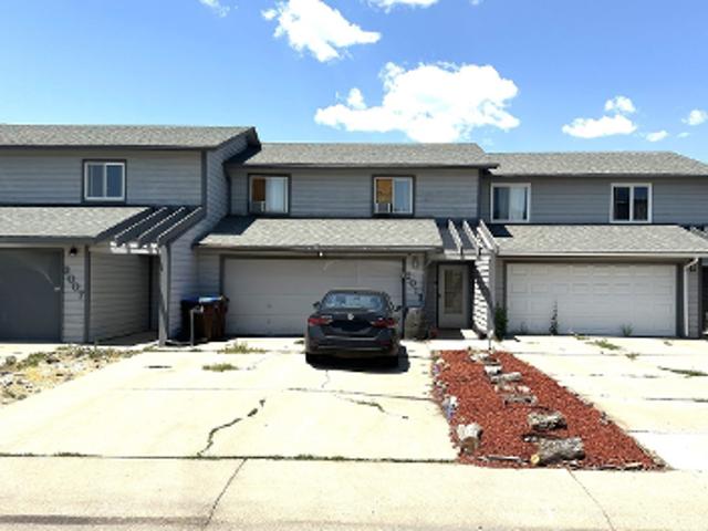 Acacia Ave