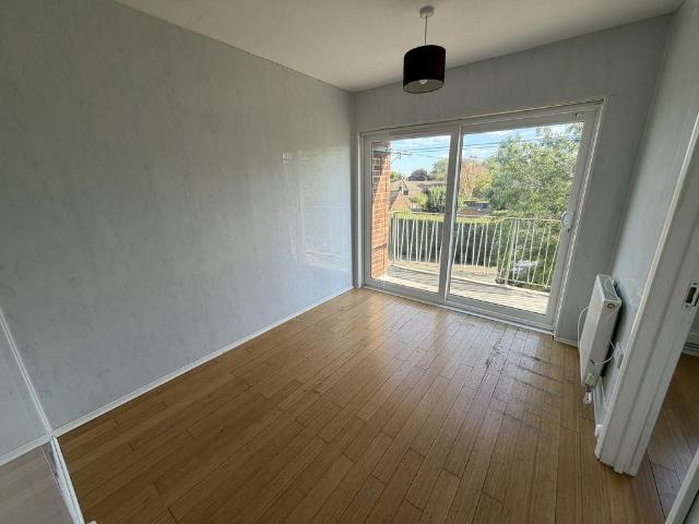 Acacia Avenue, Colchester, CO4 3 bed flat to rent £1,200 pcm £277 pw