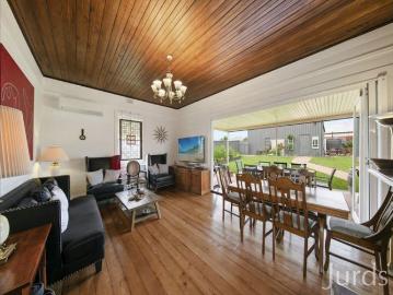 ACACIA HOUSE