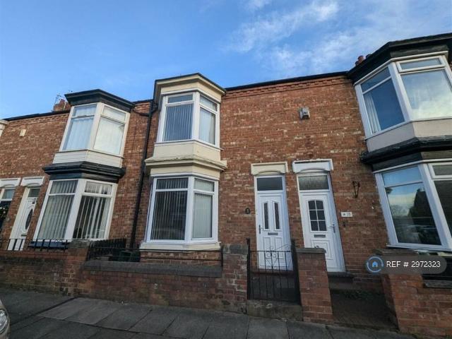Acacia Street, Darlington, DL3 2 bed terraced house to rent £750 pcm £173 pw