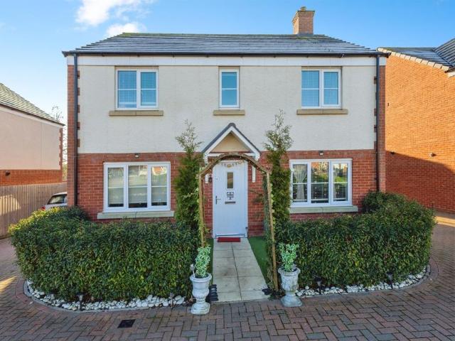 Academy Drive, NORTHAMPTON 4 bed house to rent £1,800 pcm £415 pw