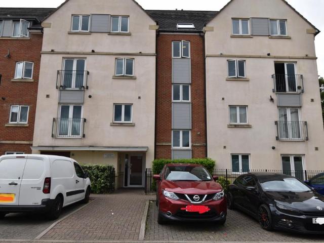 Academy Place, TW7 2 bed flat to rent £1,825 pcm £421 pw