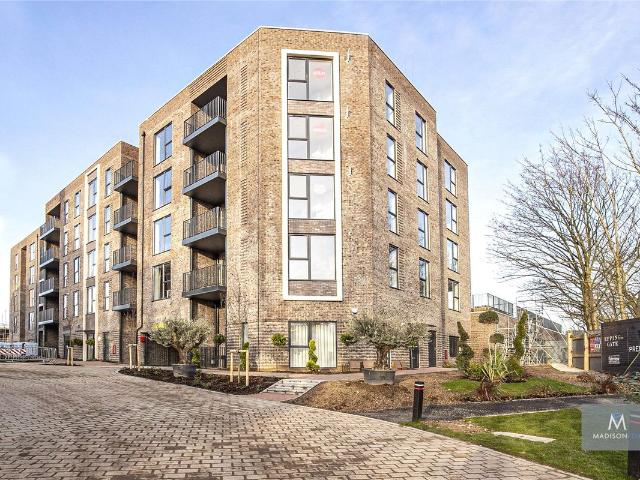 Academy Way, Loughton, Essex IG10, 1 bed flat to rent, £1,700 pcm | PrimeLocation