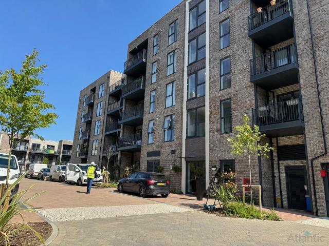 Academy Way, Loughton IG10, 2 bed flat to rent, £2,250 pcm | PrimeLocation