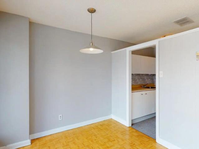 Acadian Apartments — 1 Bedroom