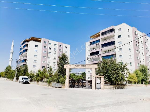 Acar Emlaktan 8 Mart Mah. Palmiye Sitesinde 170 M2 Lüks Daire
